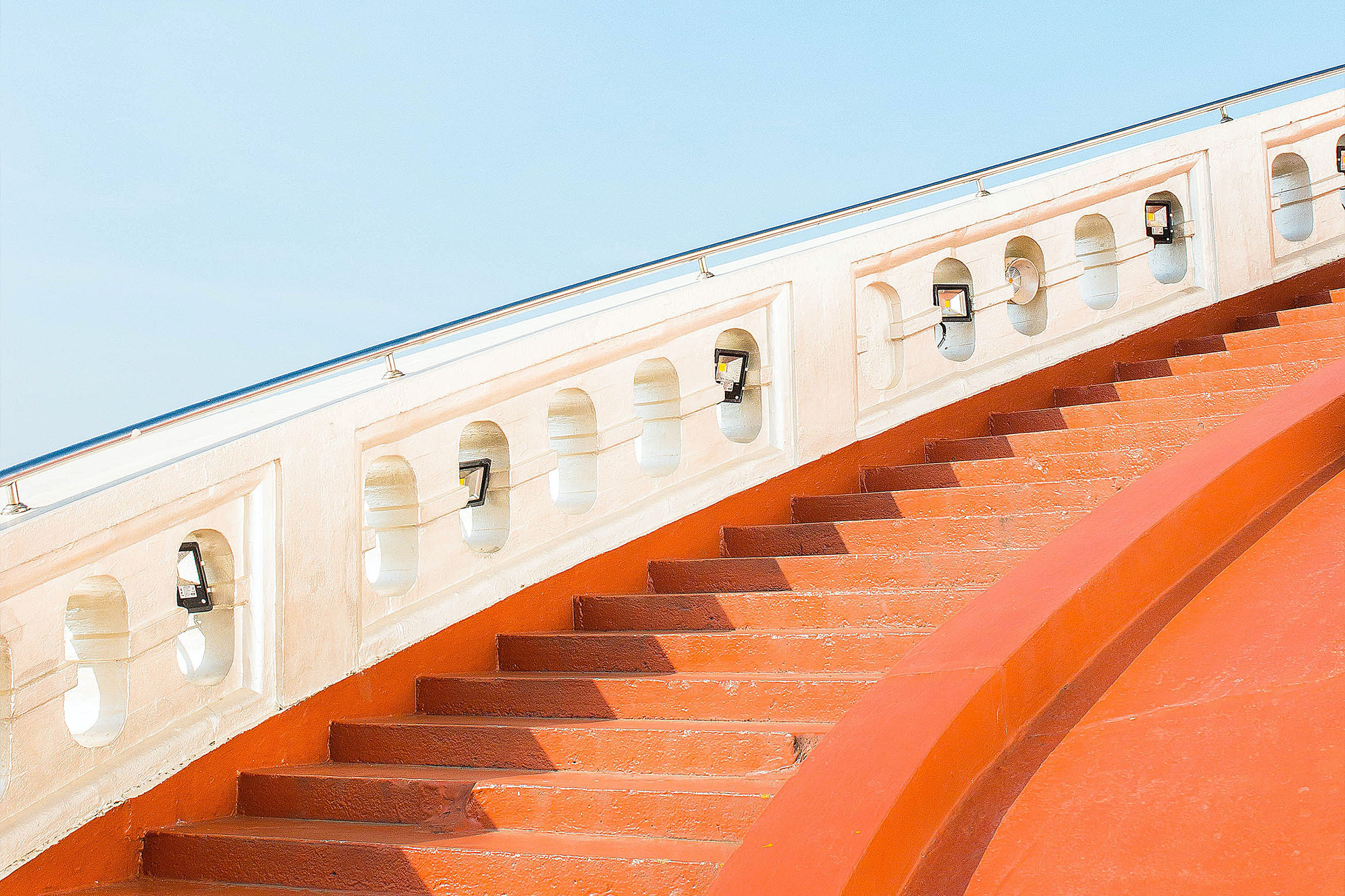 The ultimate guide to marketplace marketing: Strategies, tactics and tools